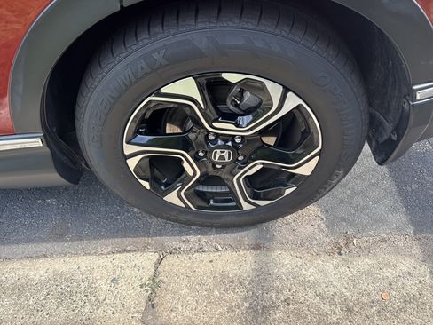 Used 2019 Honda CR-V Touring image 11