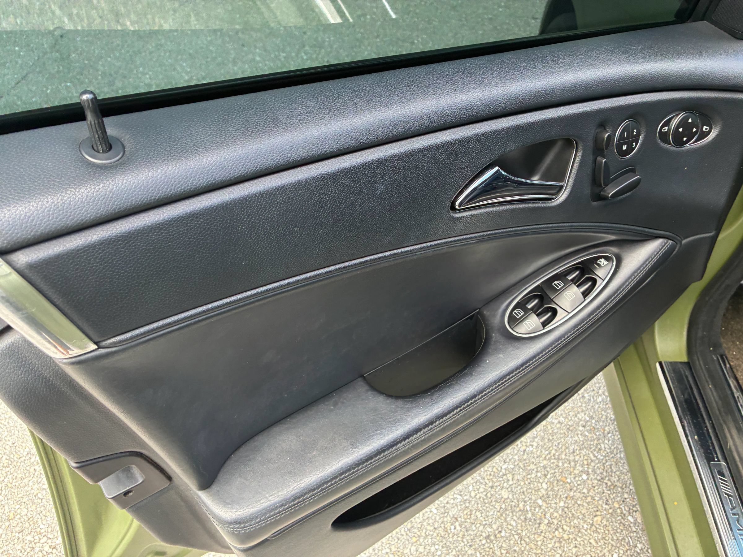 Used 2007 Mercedes-Benz CLS 63 AMG image 11