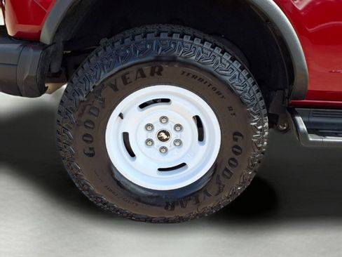Used 2025 Ford Bronco Heritage Edition AWD/4WD image 9