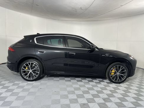 Used 2023 Maserati Grecale Modena AWD/4WD image 9