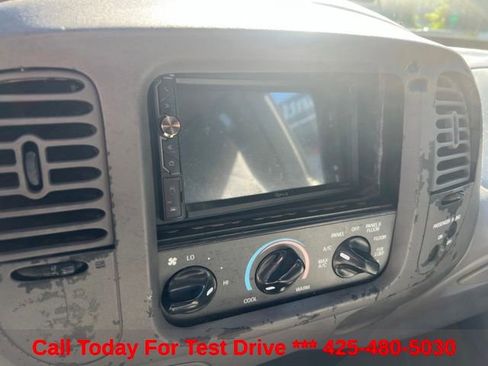 Used 1998 Ford F150 XLT AWD/4WD image 16