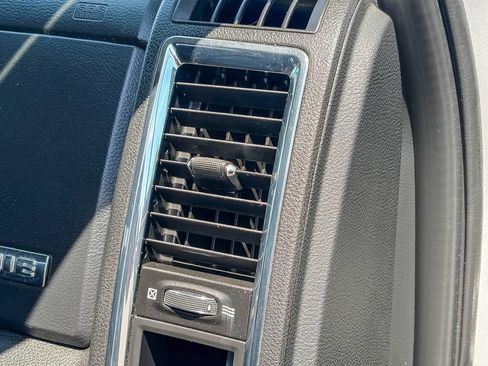 Used 2015 RAM 1500 Laramie w/ Convenience Group AWD/4WD image 39
