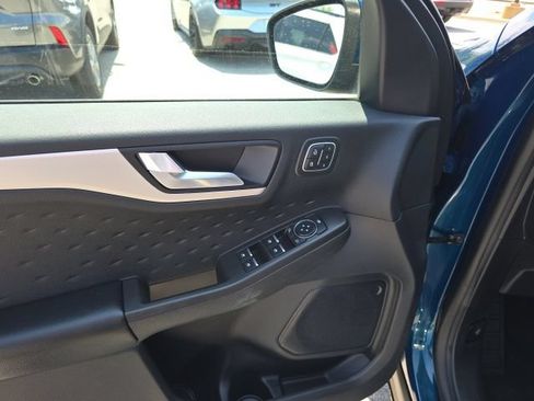Certified 2020 Ford Escape SEL FWD image 12