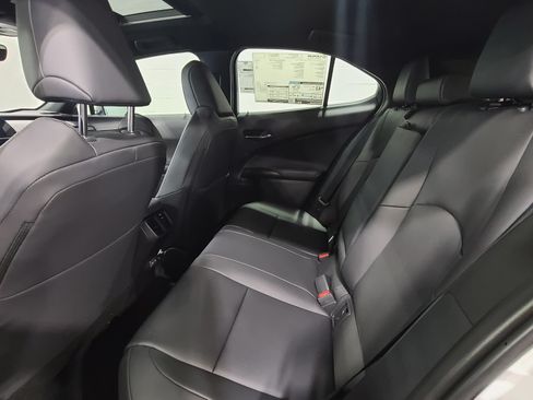Certified 2026 Lexus UX 300h FWD w/ Accessory Package (2T) image 32