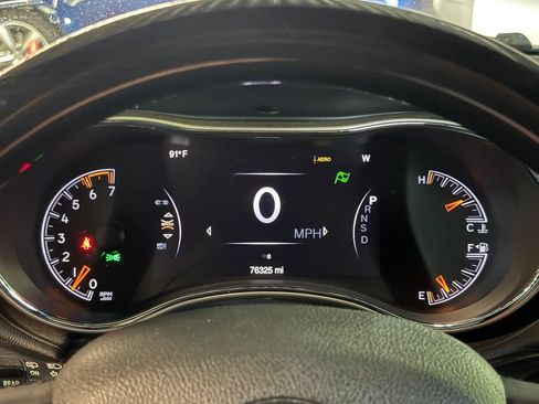 Used 2014 Jeep Grand Cherokee Summit AWD/4WD image 23