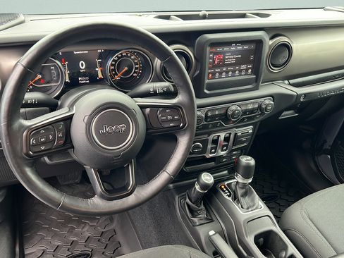 Used 2019 Jeep Wrangler Sport AWD/4WD image 11