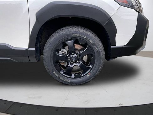 Used 2024 Subaru Forester Wilderness w/ Convenience Package image 36