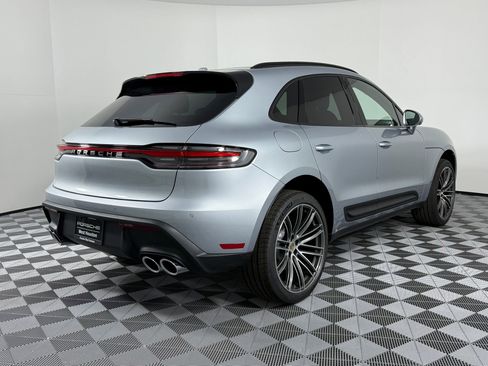 Certified 2026 Porsche Macan AWD/4WD image 9