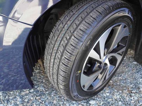 Used 2025 Subaru Legacy AWD/4WD image 17