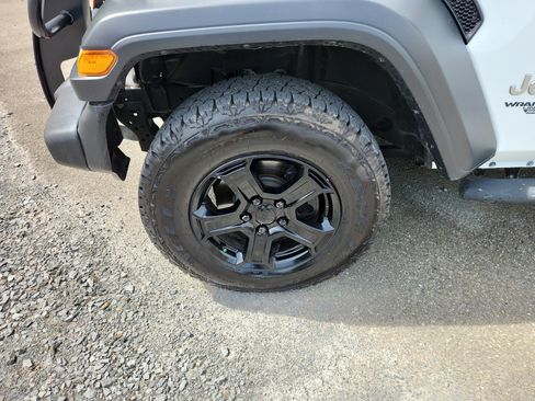 Used 2019 Jeep Wrangler Unlimited Sport S image 47