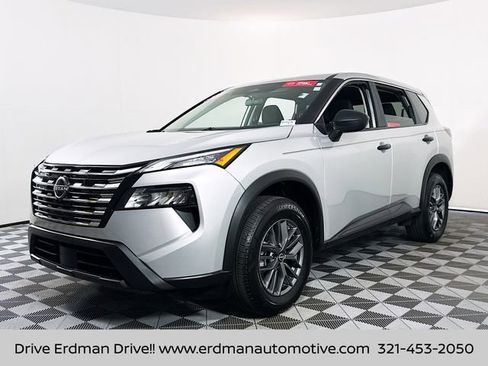 Certified 2025 Nissan Rogue S image 3