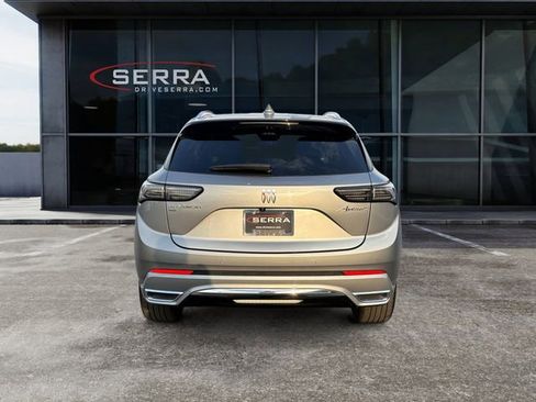 Used 2024 Buick Envision Avenir image 4