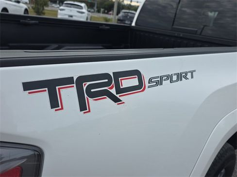 Used 2021 Toyota Tacoma 2WD Double Cab image 5