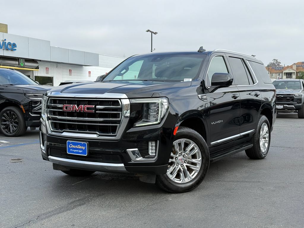 Used 2024 GMC Yukon SLT AWD/4WD image 2