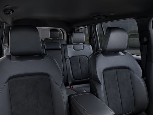 New 2025 Jeep Grand Cherokee L Laredo image 26