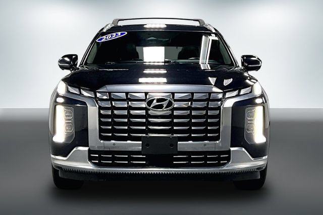 Used 2023 Hyundai Palisade Calligraphy AWD/4WD image 2