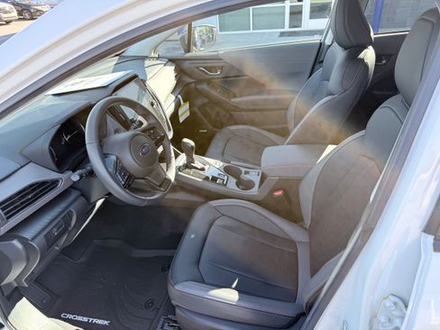 Certified 2025 Subaru Crosstrek 2.5i Limited w/ Popular Package #4A image 12