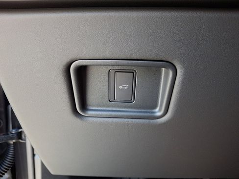 New 2026 Land Rover Range Rover Sport SE image 21