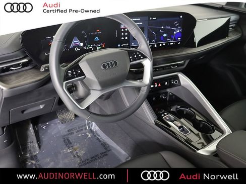 Certified 2025 Audi Q5 Premium w/ 19" Wheel Package image 2