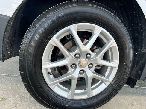 Used 2023 Chevrolet Equinox LT image 14