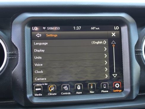 Used 2023 Jeep Wrangler Unlimited Sahara w/ Cold Weather Group AWD/4WD image 31