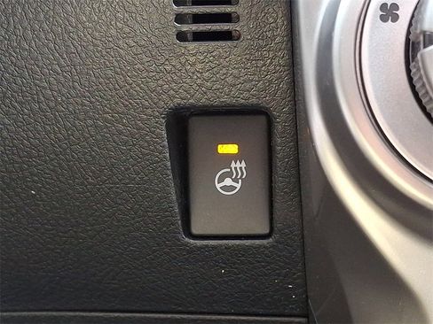 Used 2023 Toyota 4Runner SR5 Premium image 27