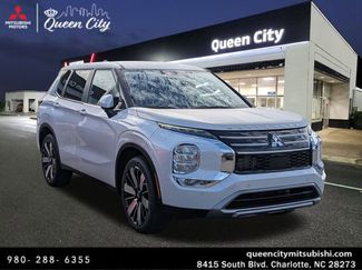 New 2026 Mitsubishi Outlander SE video 1