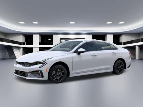 New 2026 Kia K5 LXS FWD image 3