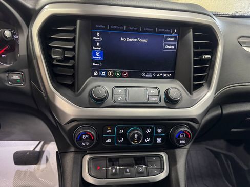 Used 2023 GMC Acadia SLT w/ Preferred Package image 11