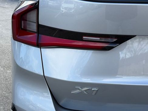 Used 2025 BMW X1 xDrive28i w/ Convenience Package image 38