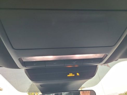 Used 2019 MAZDA MAZDA3 AWD Hatchback w/ Preferred Pkg image 21