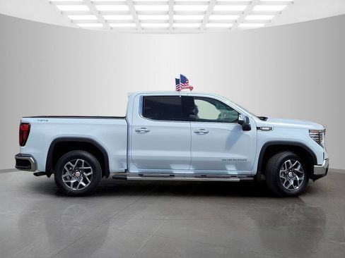 New 2026 GMC Sierra 1500 SLT w/ SLT Premium Package AWD/4WD image 3