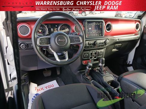 Used 2023 Jeep Wrangler Unlimited Rubicon w/ Cold Weather Group AWD/4WD image 16