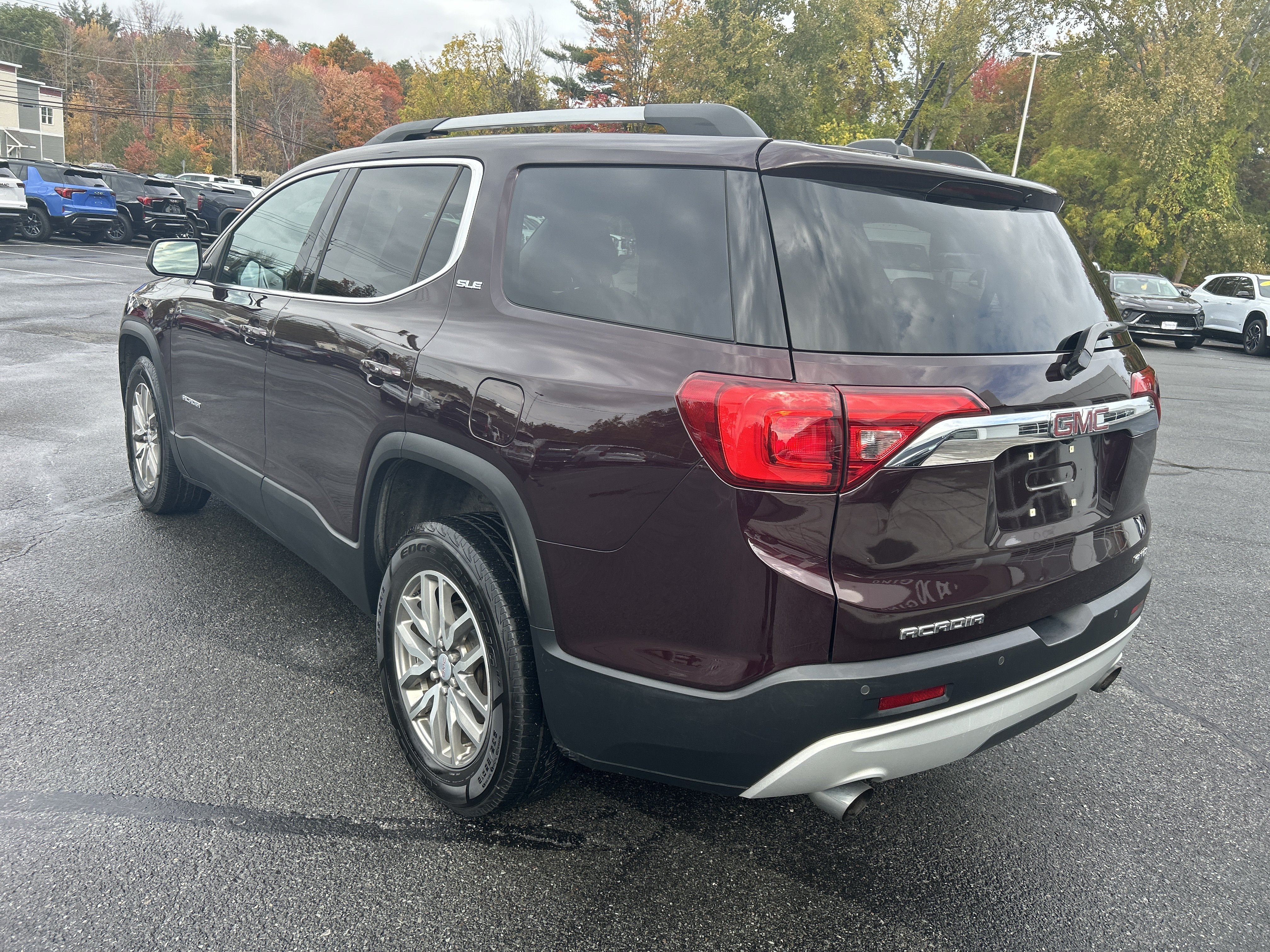 Used 2018 GMC Acadia SLE w/ Driver Alert Package I AWD/4WD image 6