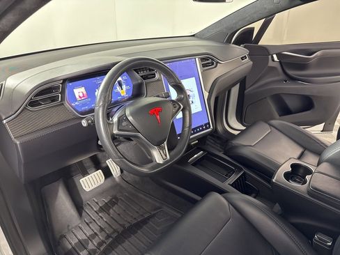 Used 2018 Tesla Model X P100D image 13
