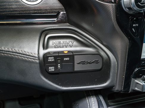 Used 2022 RAM 2500 Limited image 28