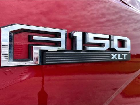 Used 2016 Ford F150 XLT w/ Equipment Group 302A Luxury AWD/4WD image 8