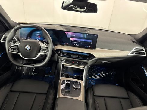 Used 2025 BMW 330i xDrive Sedan AWD/4WD image 15