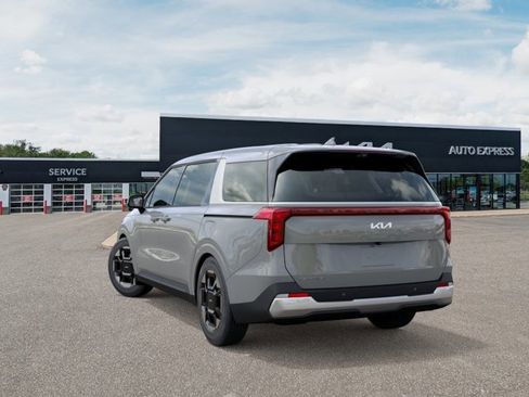New 2026 Kia Carnival EX FWD image 4