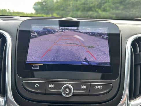 Used 2020 Chevrolet Equinox LT AWD/4WD image 21