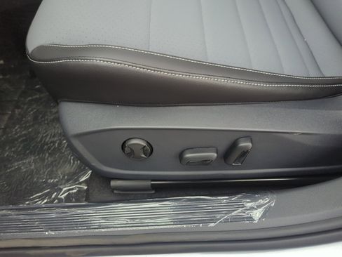 New 2026 Volkswagen Jetta SE image 14