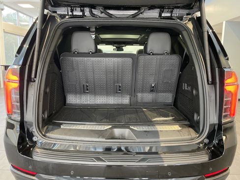 Used 2025 Chevrolet Tahoe RST w/ Comfort Package RWD image 40