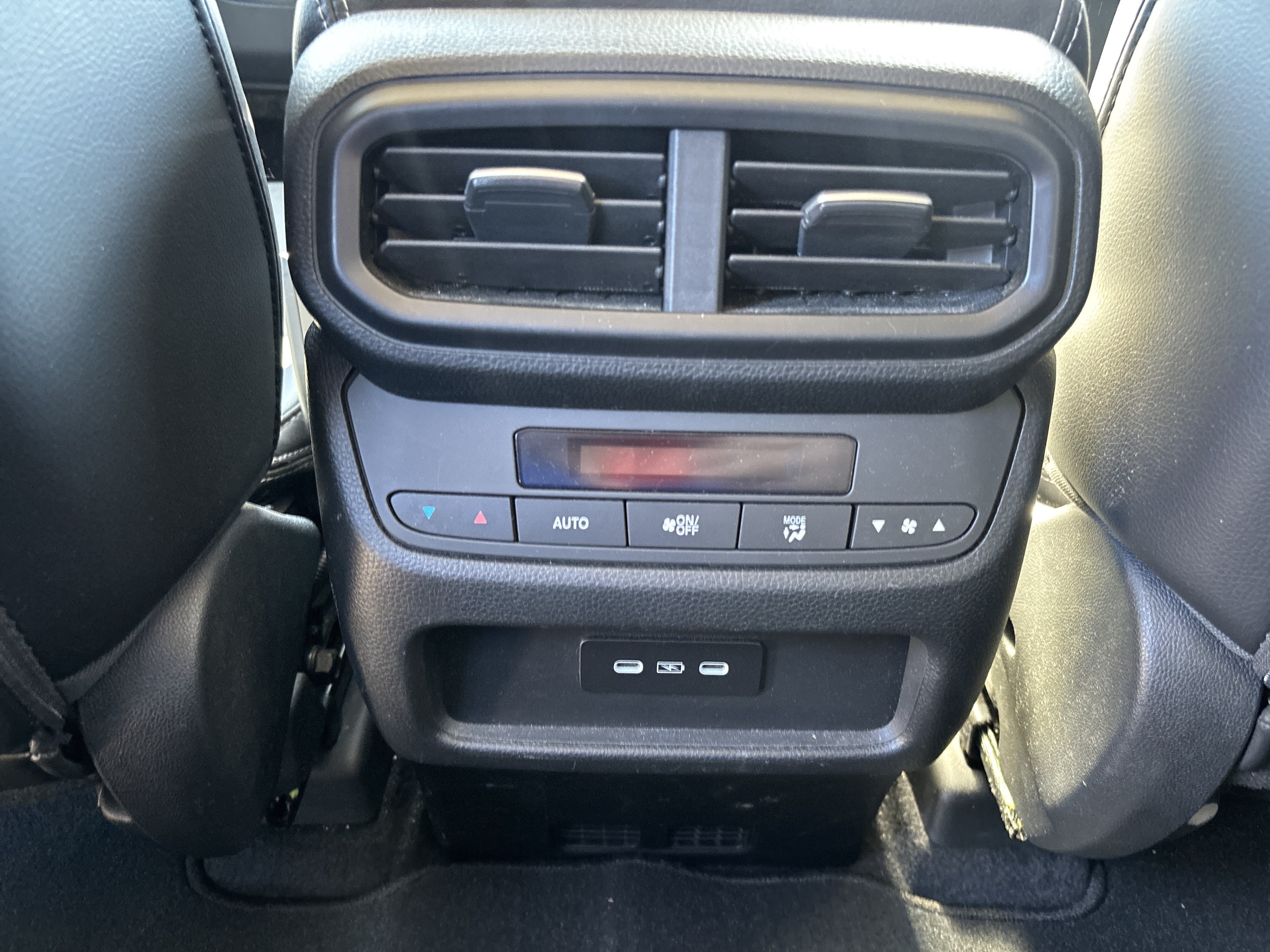 Used 2025 Honda Pilot EX-L image 24