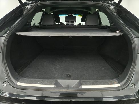 Used 2021 Toyota Venza XLE image 11