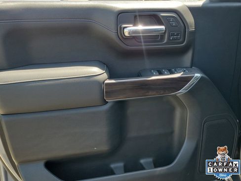 Used 2021 GMC Sierra 1500 SLT w/ SLT Convenience Package AWD/4WD image 19