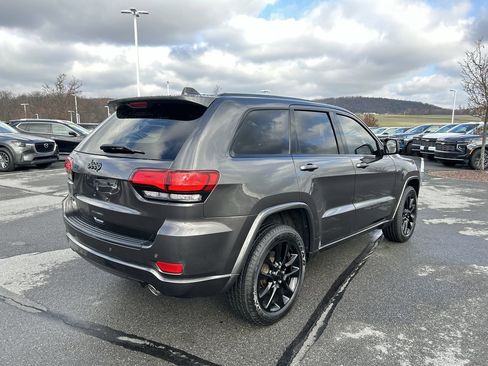 Used 2020 Jeep Grand Cherokee Altitude image 7