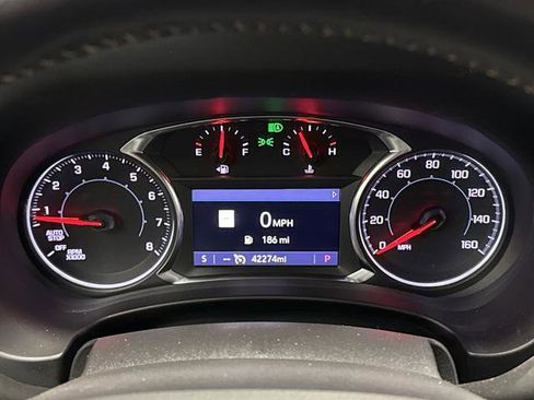 Used 2022 GMC Terrain AT4 w/ Infotainment Package II image 17