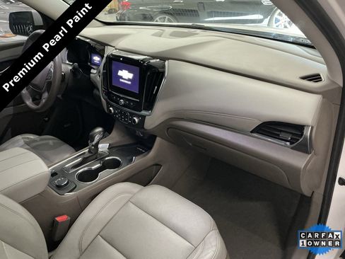 Used 2021 Chevrolet Traverse Premier image 11
