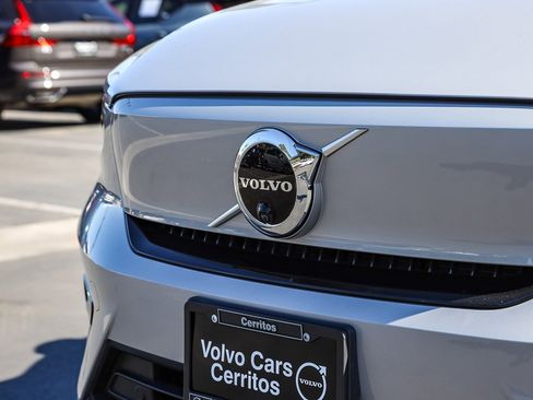 Used 2023 Volvo C40 P8 Recharge Ultimate image 3