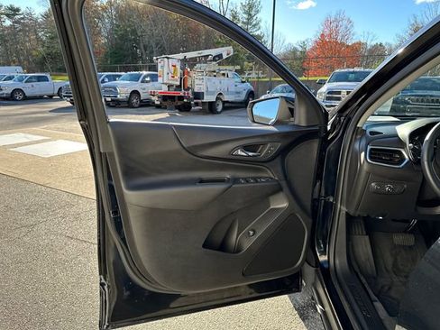 Used 2024 Chevrolet Equinox LT image 23
